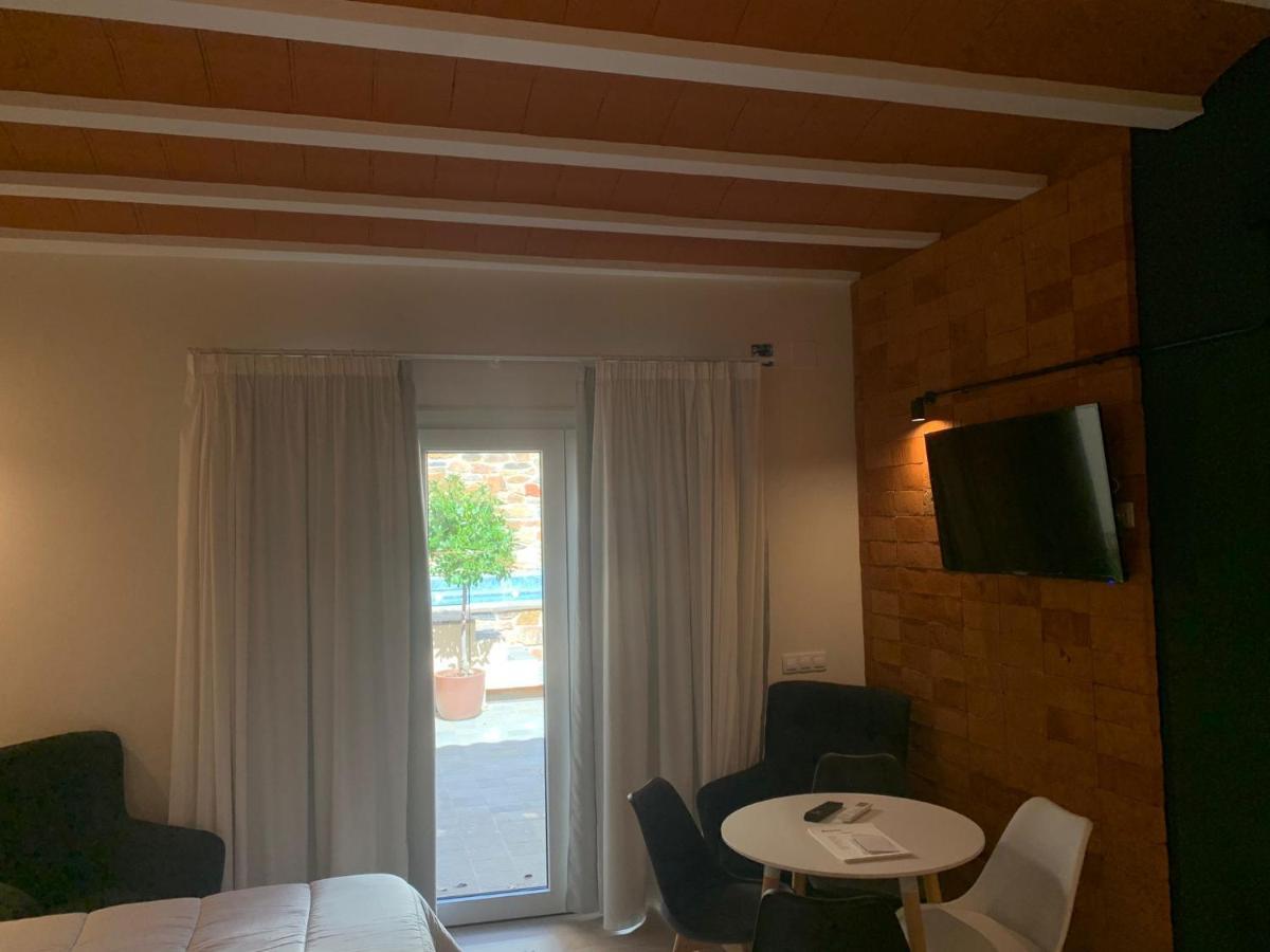 Apartamentos Turisticos De La Bernarda Caces المظهر الخارجي الصورة